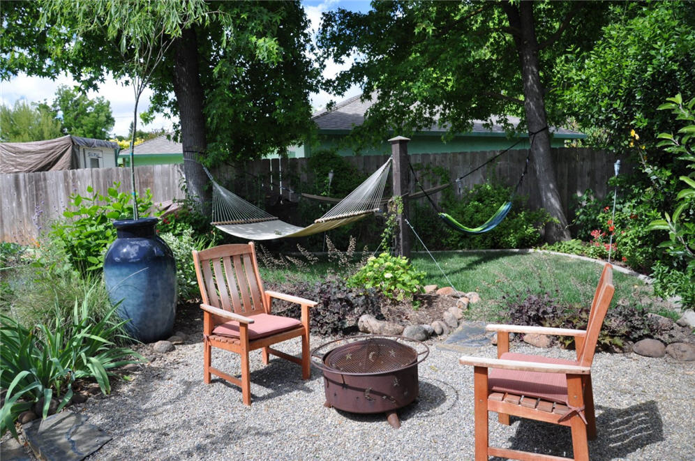 Seats Near the Fire Alder Garden