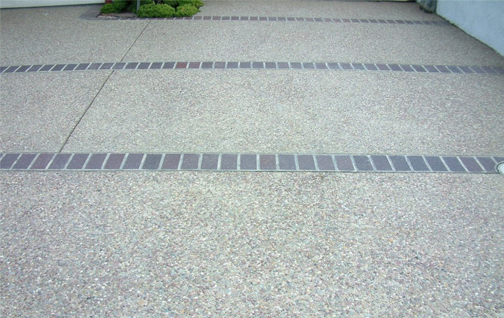 Exposed Aggregate with Brick Bands