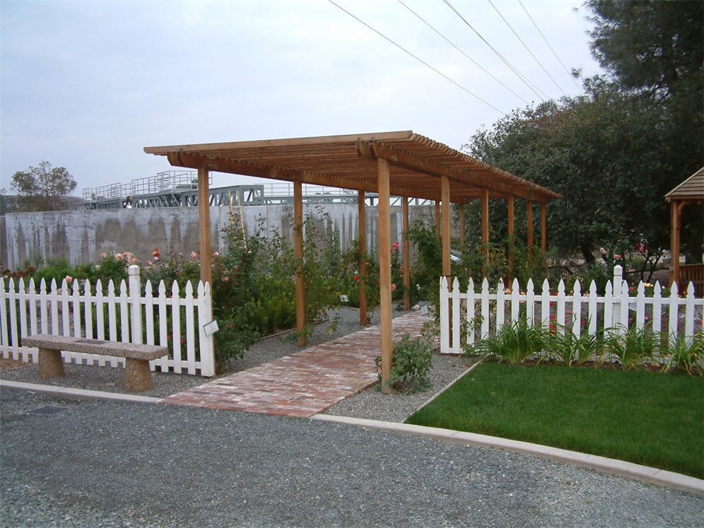 Long Arbor Shelter